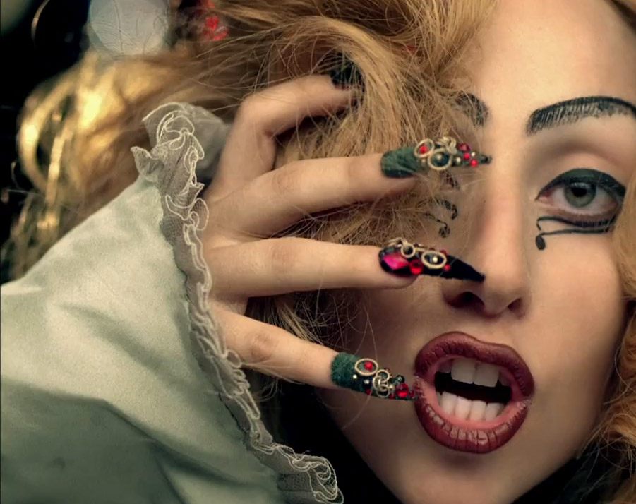 Lady+Gaga+-+Judas+1.jpg