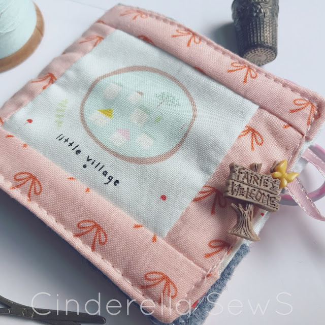 Make this easy needle book as a gift or for yourself with some special scraps or fat quarters! An easy beginner tutorial for anyone who wants to try patchwork or just make a cute mending book #sewing #needlebook #beginnersewing #sewingtutorial 