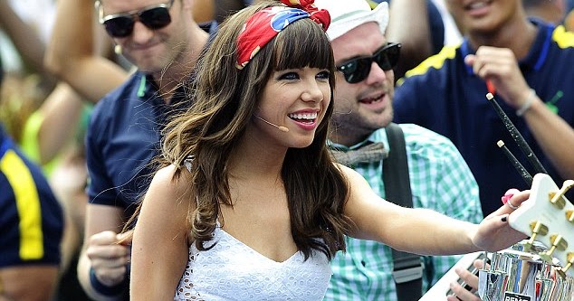 Carly Rae Jepsen 26 Dons A Schoolgirl Dress Then Tennis Whites At U S