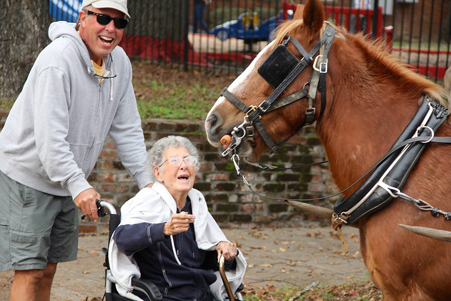 90-Year-Old With Cancer Chooses Epic Road Trip With Family Instead Of Treatment - Norma was determined to make the most of life after her husband of 67 years passed away last year 90-Year-Old With Cancer Chooses Epic Road Trip With Family Instead Of Treatment - Norma was determined to make the most of life after her husband of 67 years passed away last year