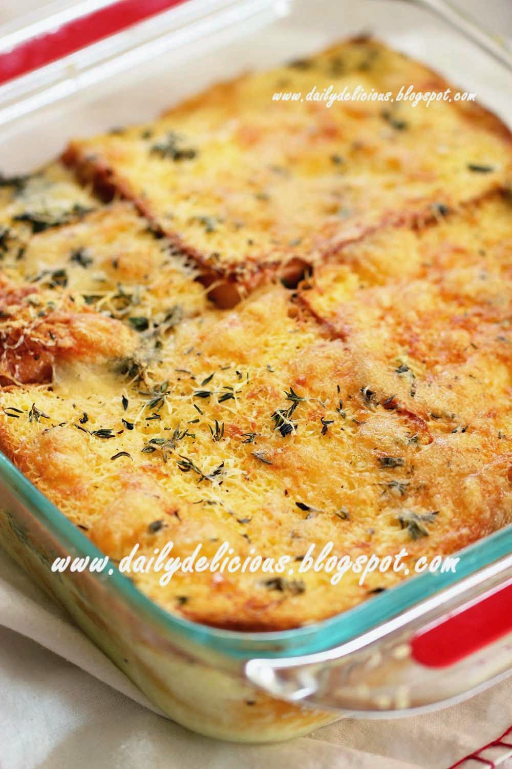 dailydelicious: Happy Morning: Cheesy Egg Bake