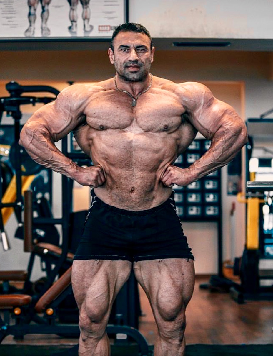 Muscle Ammiratore Turkish Muscle Hunk Bilgehan Koc