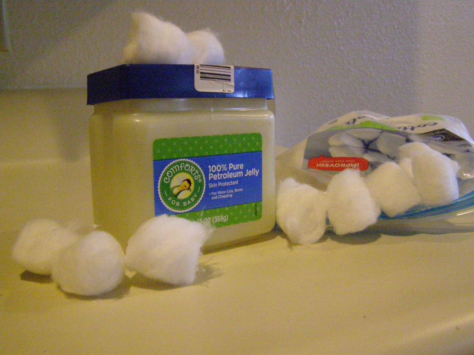 Backpackin4ever Firestarter Cottonballs with Vaseline