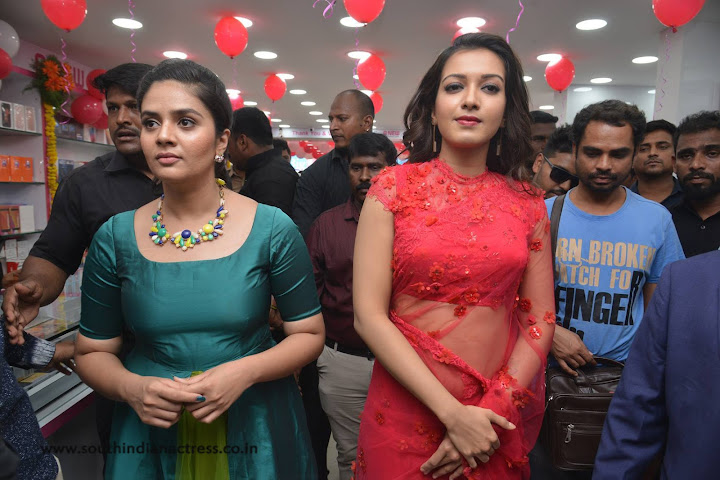 Catherine Tresa B New Mobile Store launch