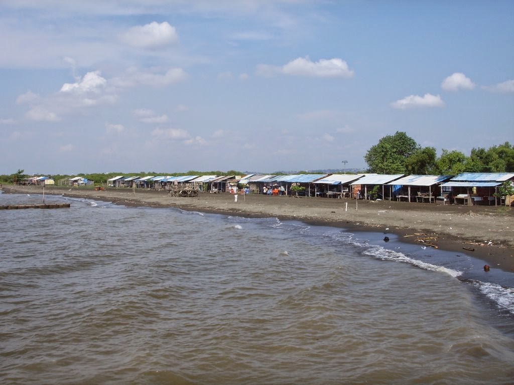 Tempat Wisata Pantai Maron di Semarang - Yoshiewafa