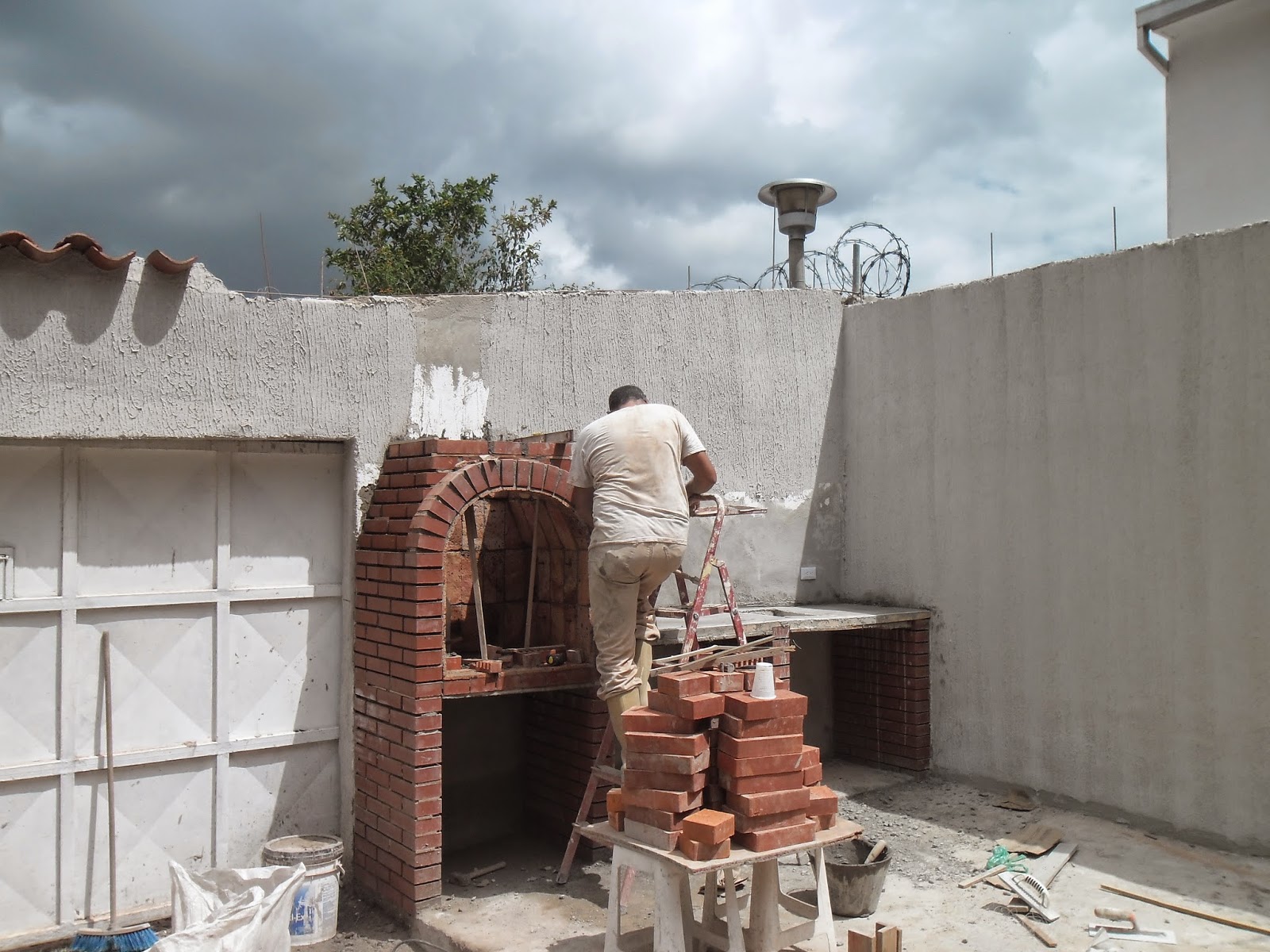 DECORA-YA / Remodelación de un Patio.