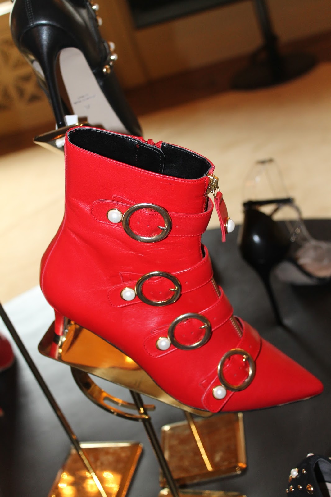 carvela red boots