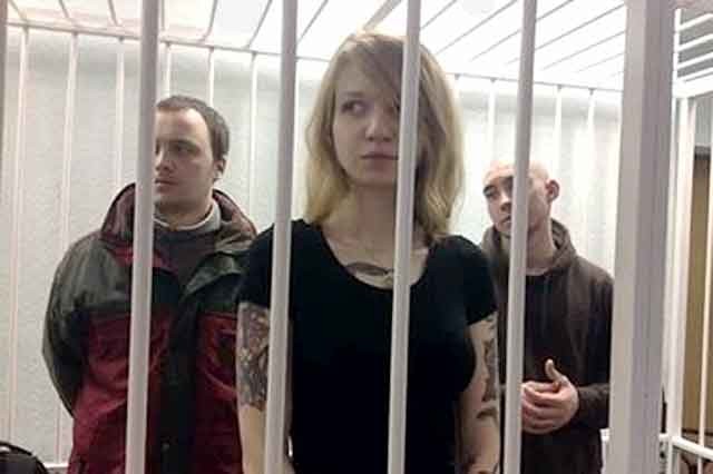 варвара караулова террористка. девушка вышла на свободу. валерия башкирова сбила троих детей. суд валерии башкировой. братья татаринцевы калуга.