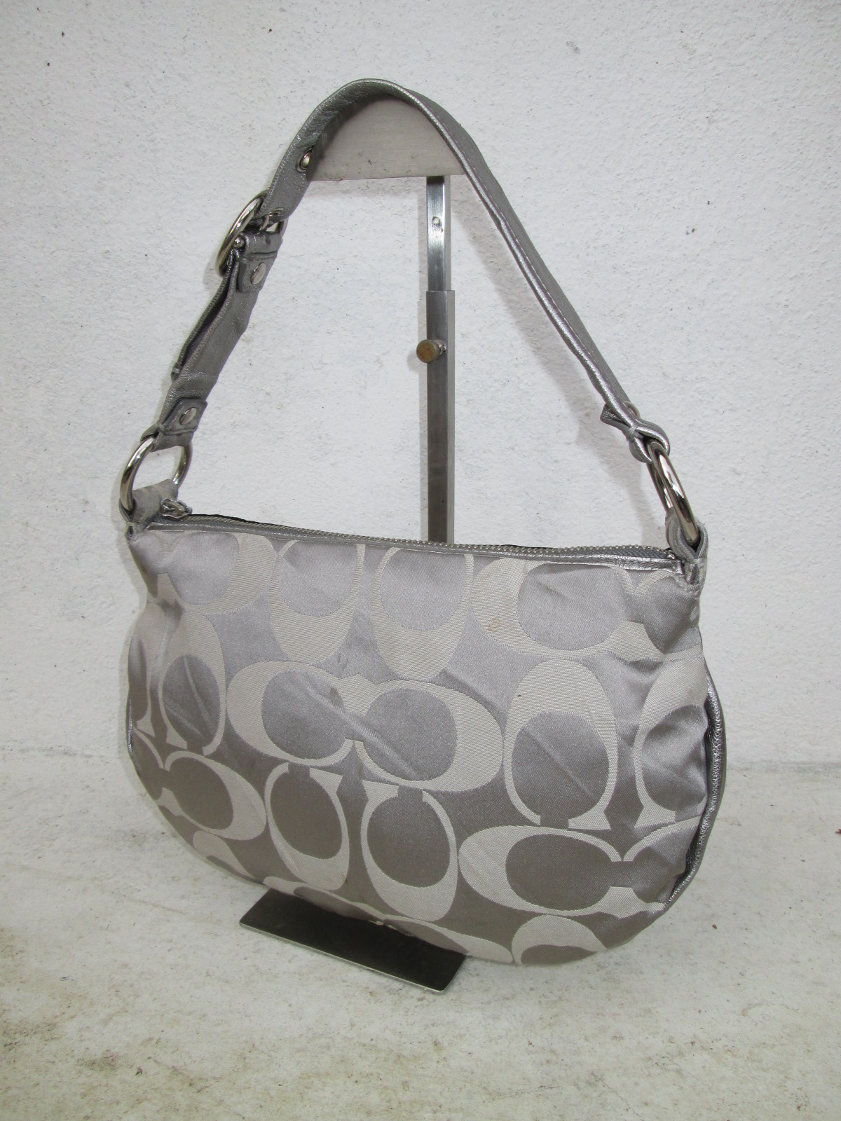 d0rayakEEbaG: Authentic Coach Signature Hobo Bag(SOLD)