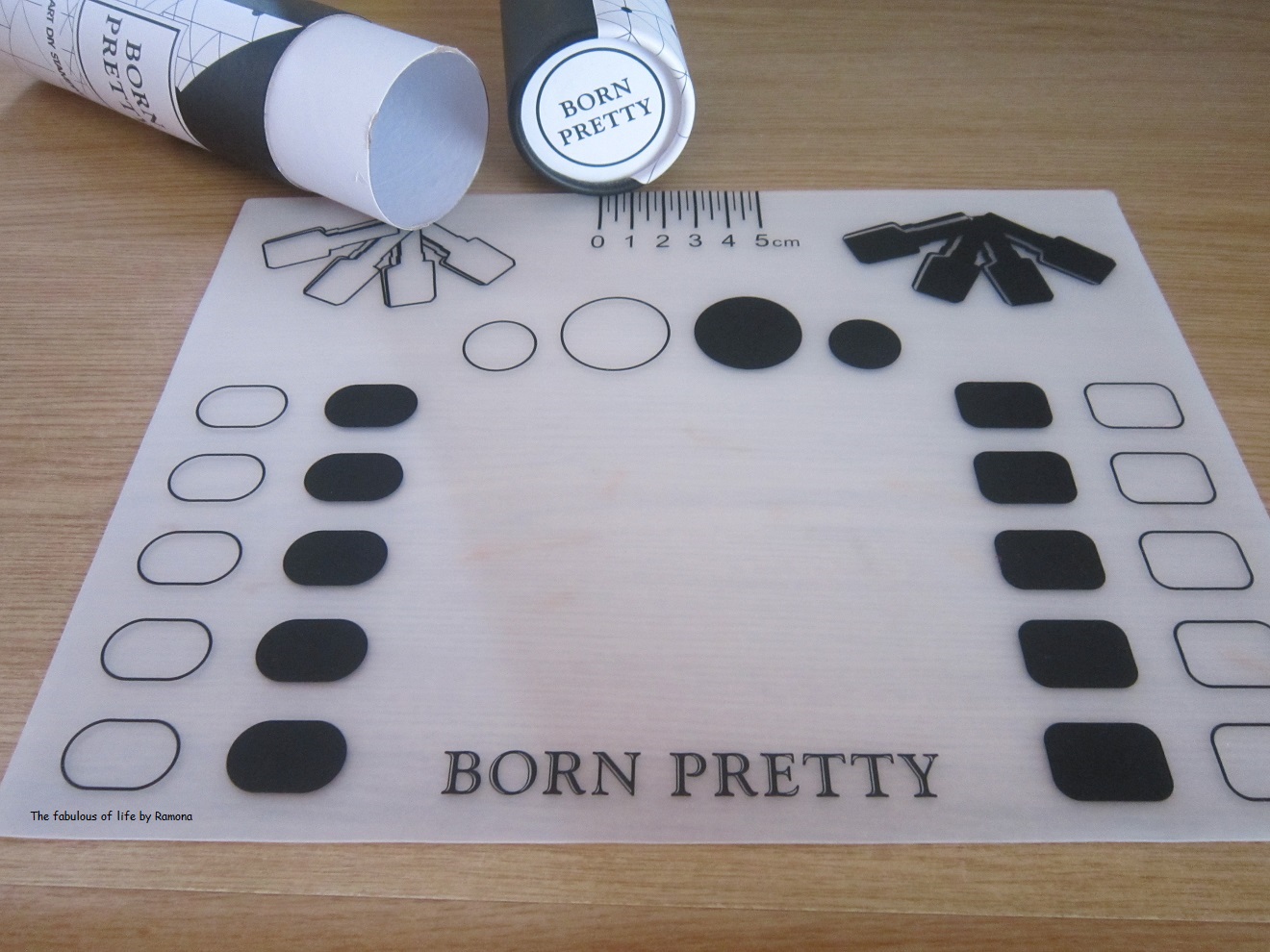 The Fabulous of Life by Ramona Review nail art diy stamping mat by