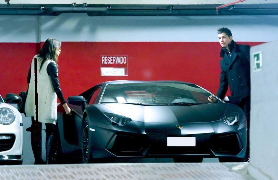 Los coches de Cristiano Ronaldo: Un derroche de elegancia y potencia