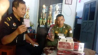 Marak Peredaran Rokok Ilegal, Petugas Gabungan Razia Pedagang, Hasilnya Ribuan Batang Rokok Disita