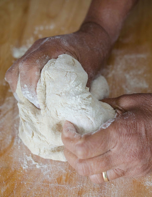 Roti/ Chapathi/ Phulka - How To Make Soft Rotis 