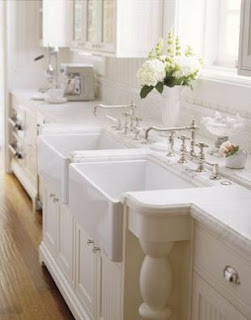 kitchen cabinets white