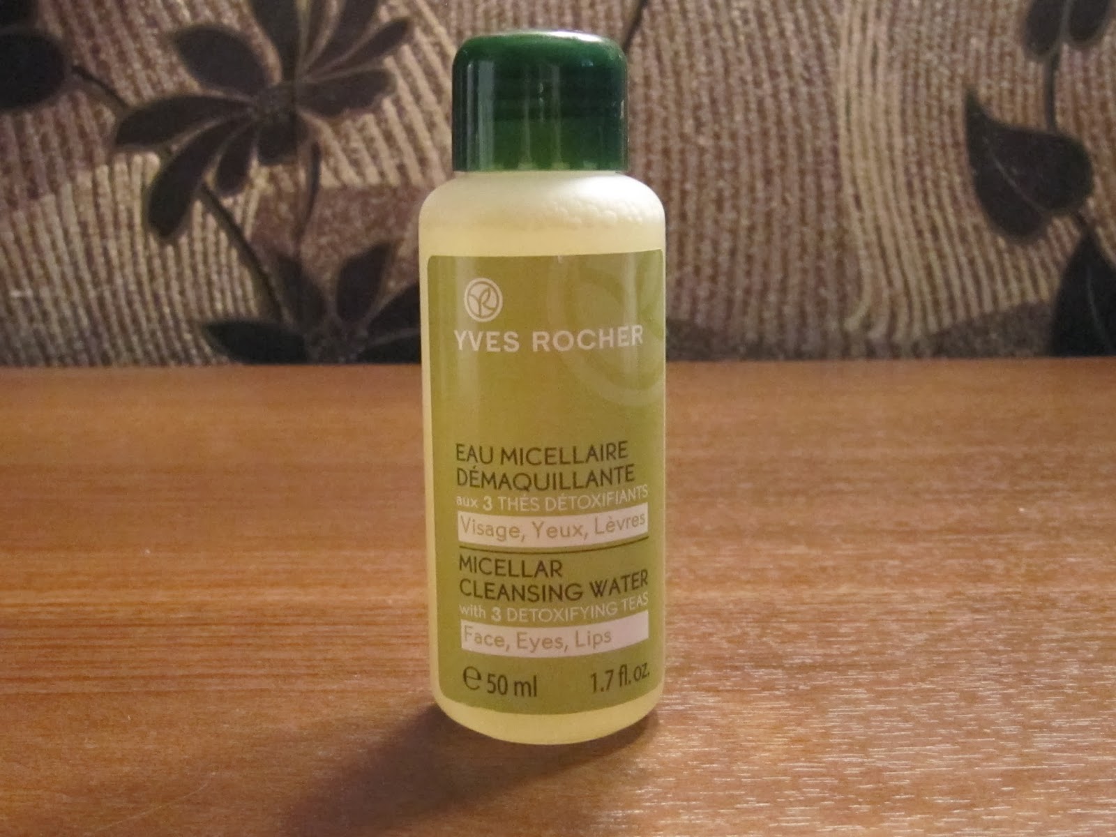 Нужно смывать тоник для лица водой после применения