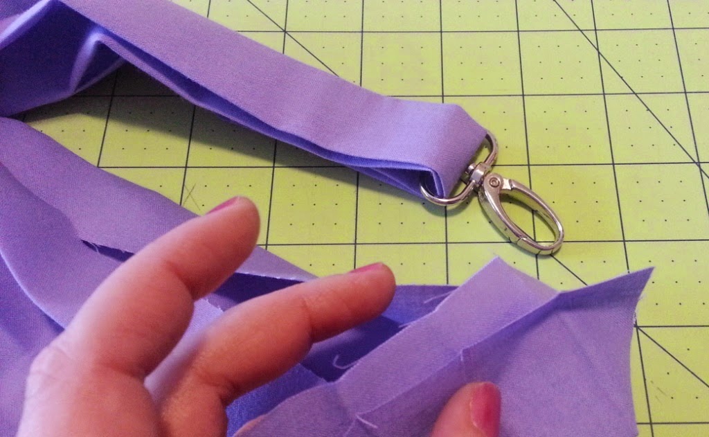 Sweet Bee Buzzings Quick and Easy Lanyard Tutorial