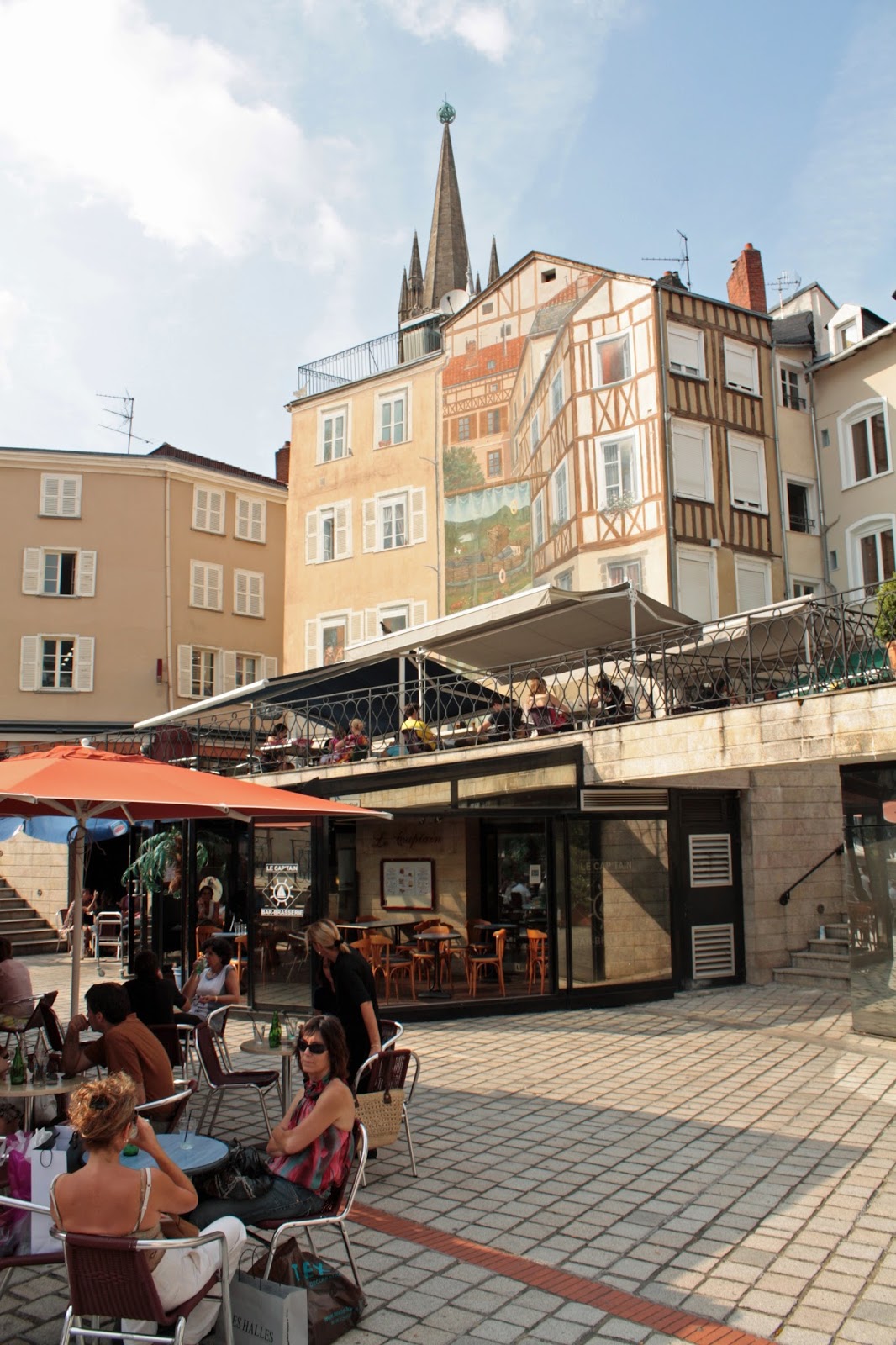 Limoges, la ciudad de la porcelana, Francia