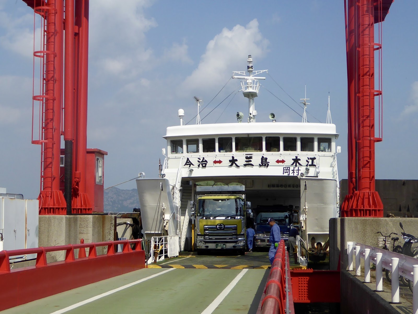 うふふな日々 今治市営旅客船「とびしま」、大三島ブルーライン「フェリーみしま」に乗船（しまなみ/笠岡諸島/豊島