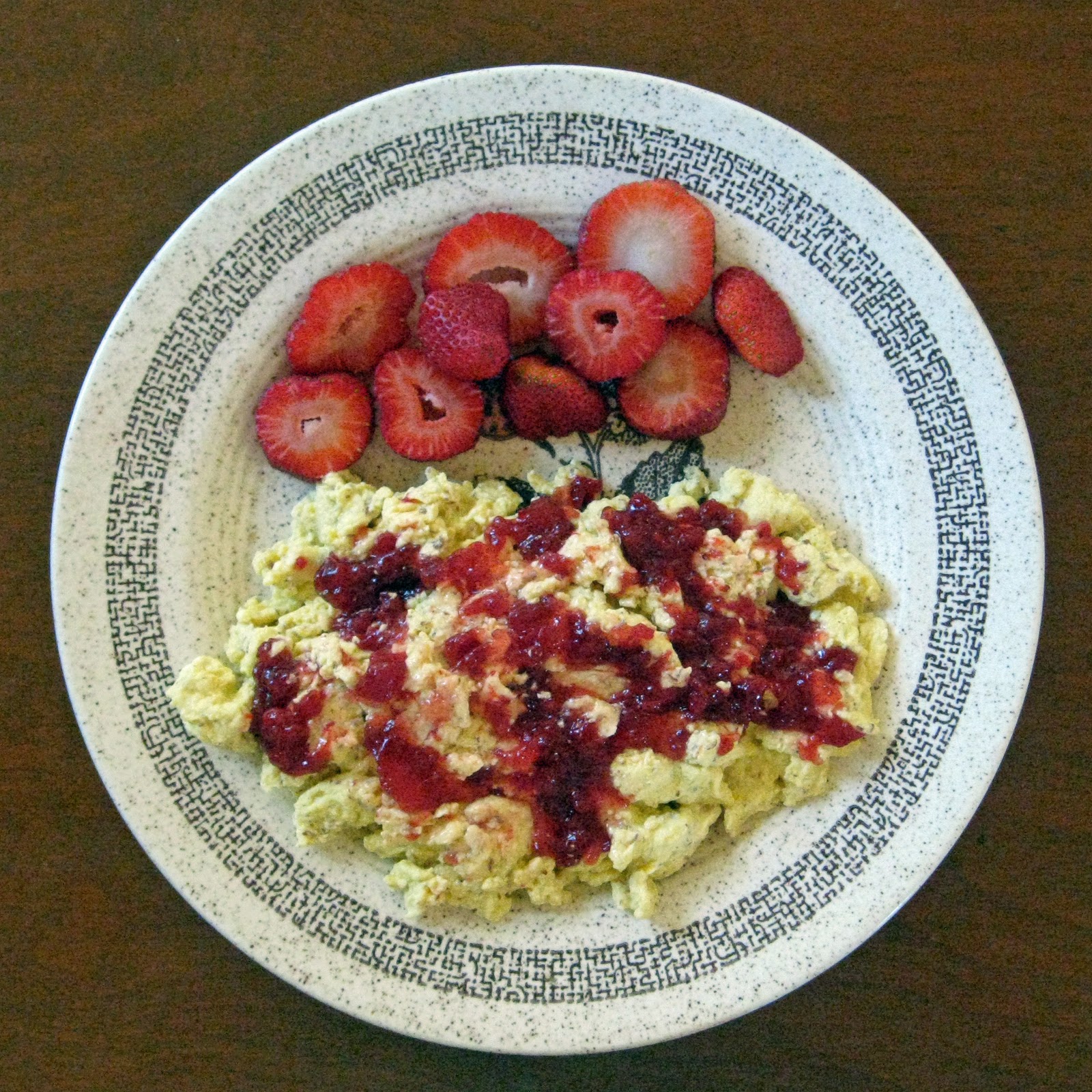 17 Day Diet Gal Scrambled eggs with jelly (C1)