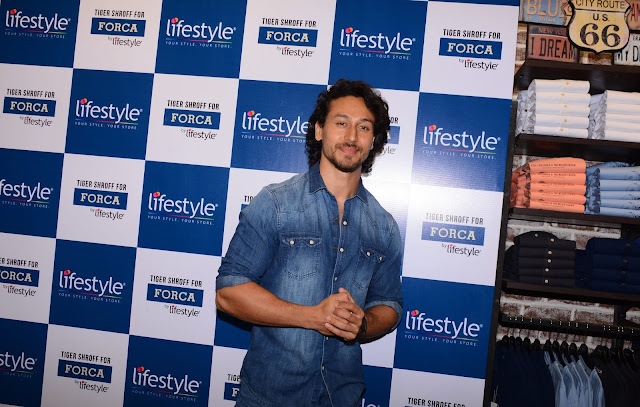 Actor Tiger Shroff launches Lifestyle & Home Centre stores in Seawoods Grand Central Mall, Navi Mumbai