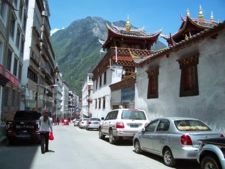 ~ W a y m a r k s ~: The Tibetan Gompas of Old Tachienlu