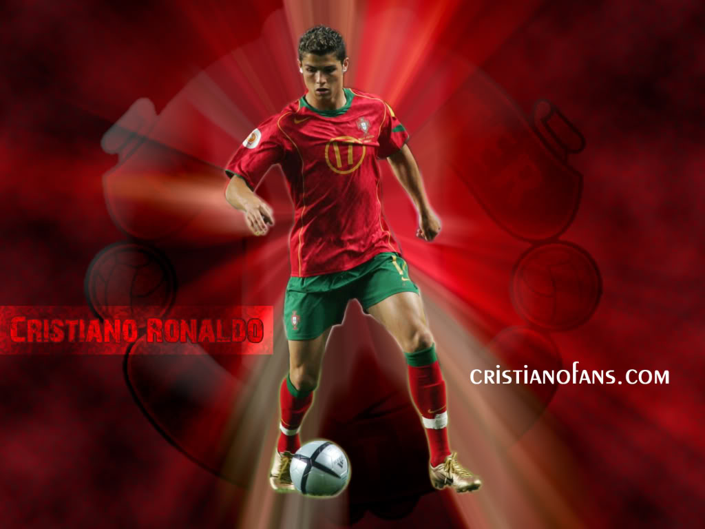 http://3.bp.blogspot.com/-1plhJUhnkIQ/T-yOuF2ZOyI/AAAAAAAAAQU/4dMTEjbBNps/s1600/Cristiano-Ronaldo-Wallpaper-010.jpg