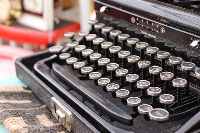 antique type writer keys