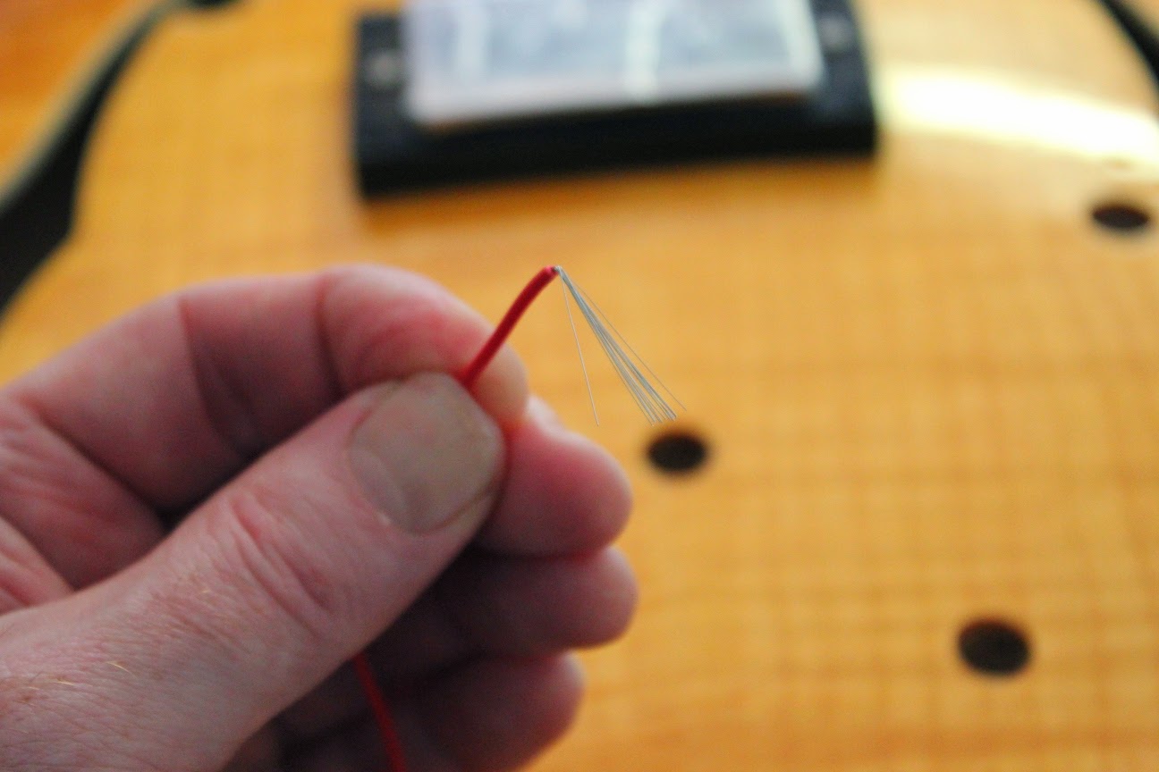 Guitar Kit Builder 335 Semihollow Bass The Neck is Set