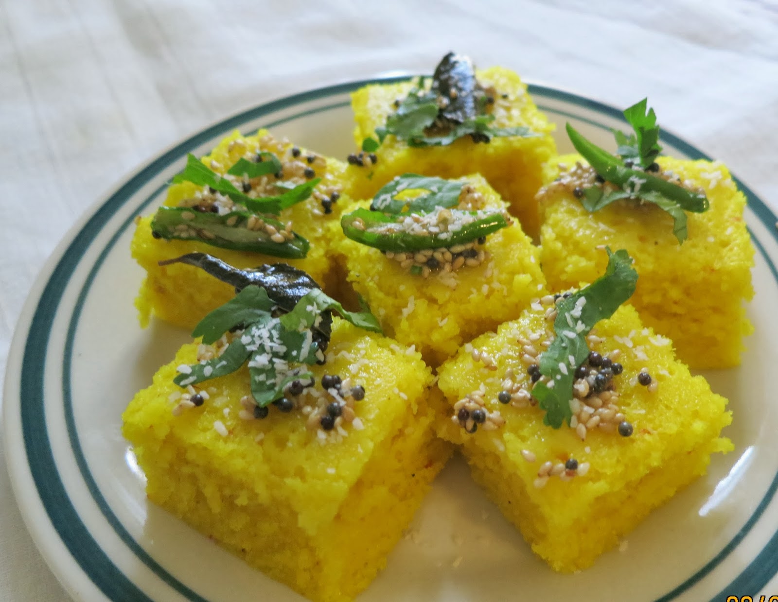 Simply Delicious Instant Suji (Semolina)Dhokla in Microwave