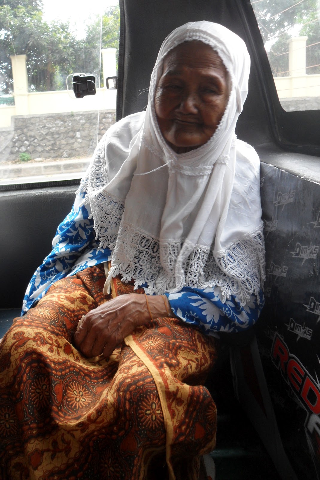 Nenek twitter. Nenek Gemek Baladi arab
