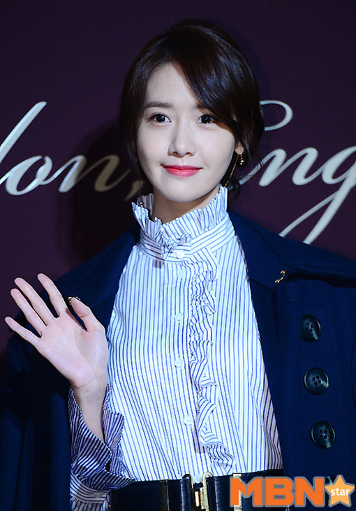 SNSD YoonA at Burberry's anniversary in Seoul - Wonderful Generation
