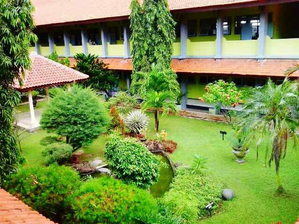 Mandiri Cilacap: Kumpulan Desain Taman Sekolah