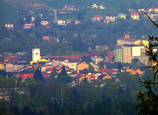 Widok na okolice rynku Jabłonkowa (czes. Jablunkov) z Kościołem Bożego Ciała.
