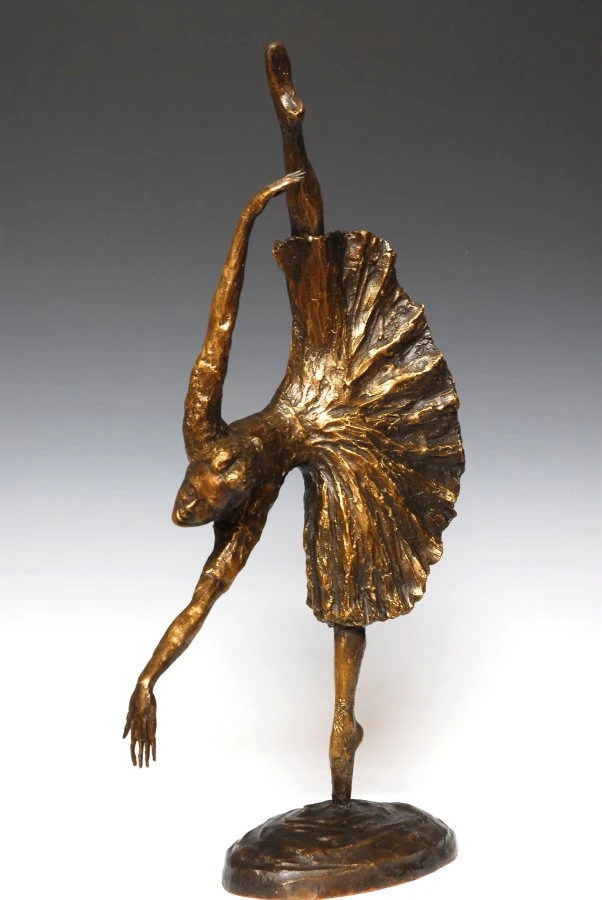 Lucio Olivieri | Italian Figurative sculptor