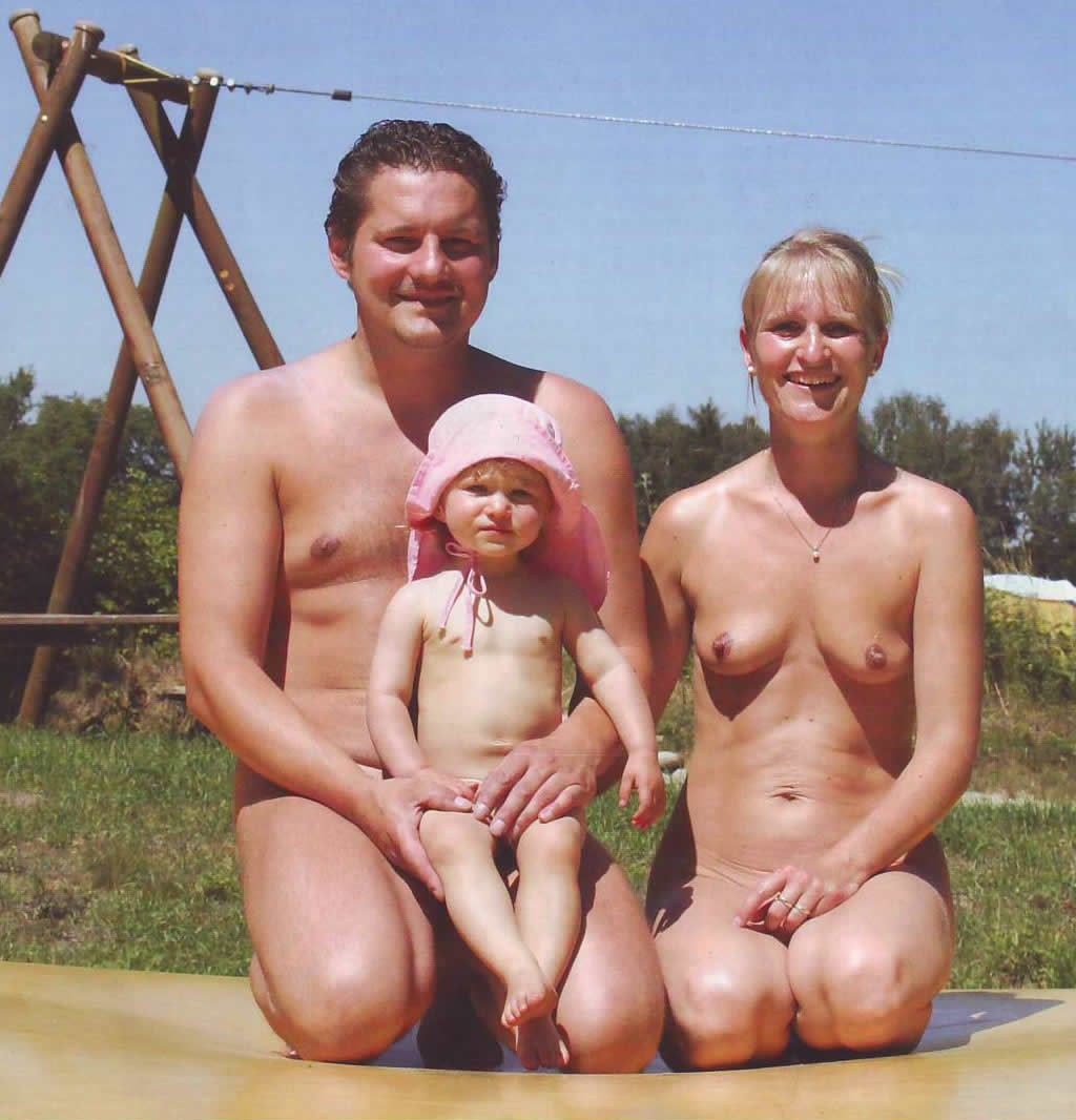 Могли голые семейные нудисты попали golie-semeynie-nudisti