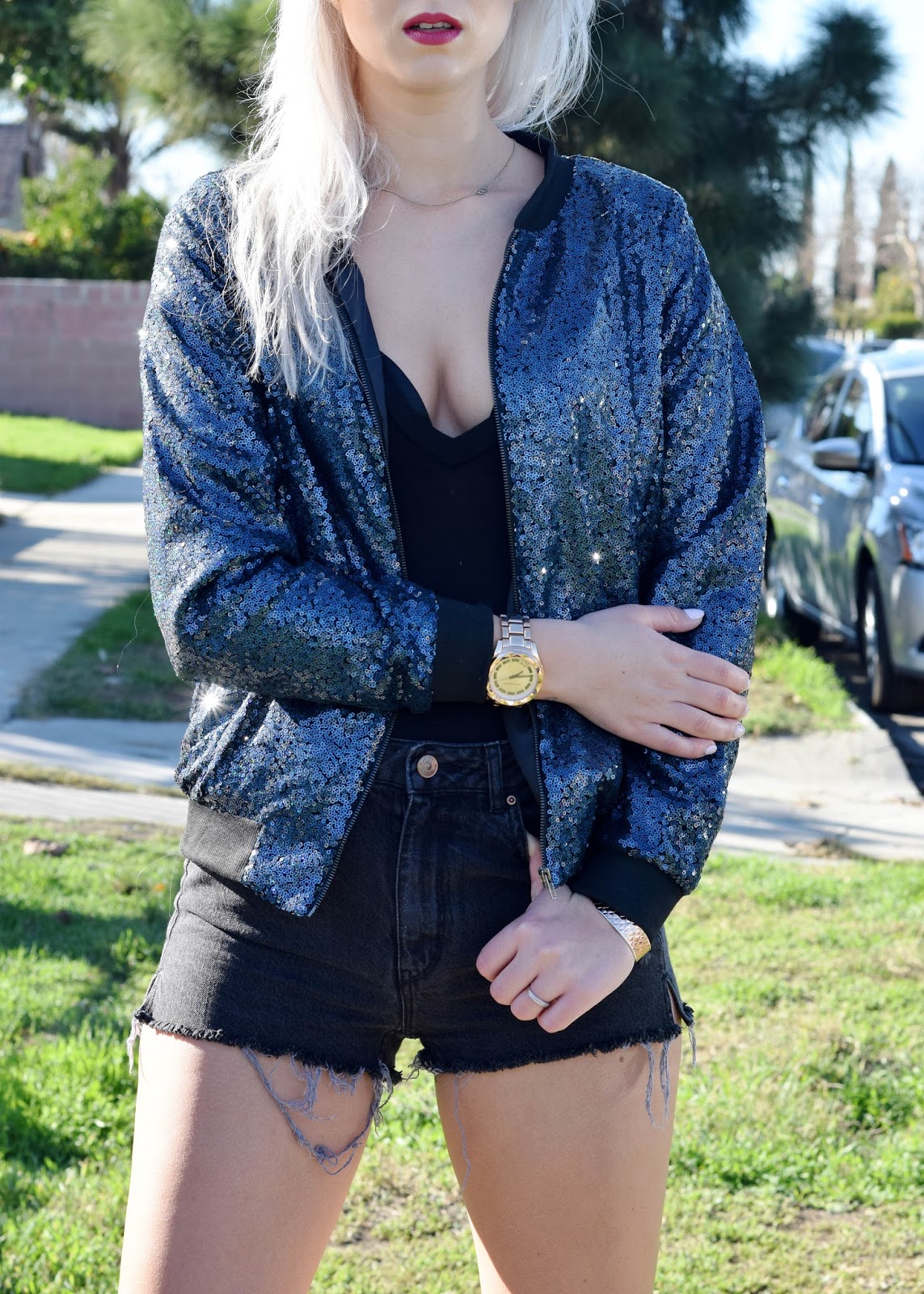 jolly chic, bomber jacket, sequin jacket, how to style sequin jacket, german blondy