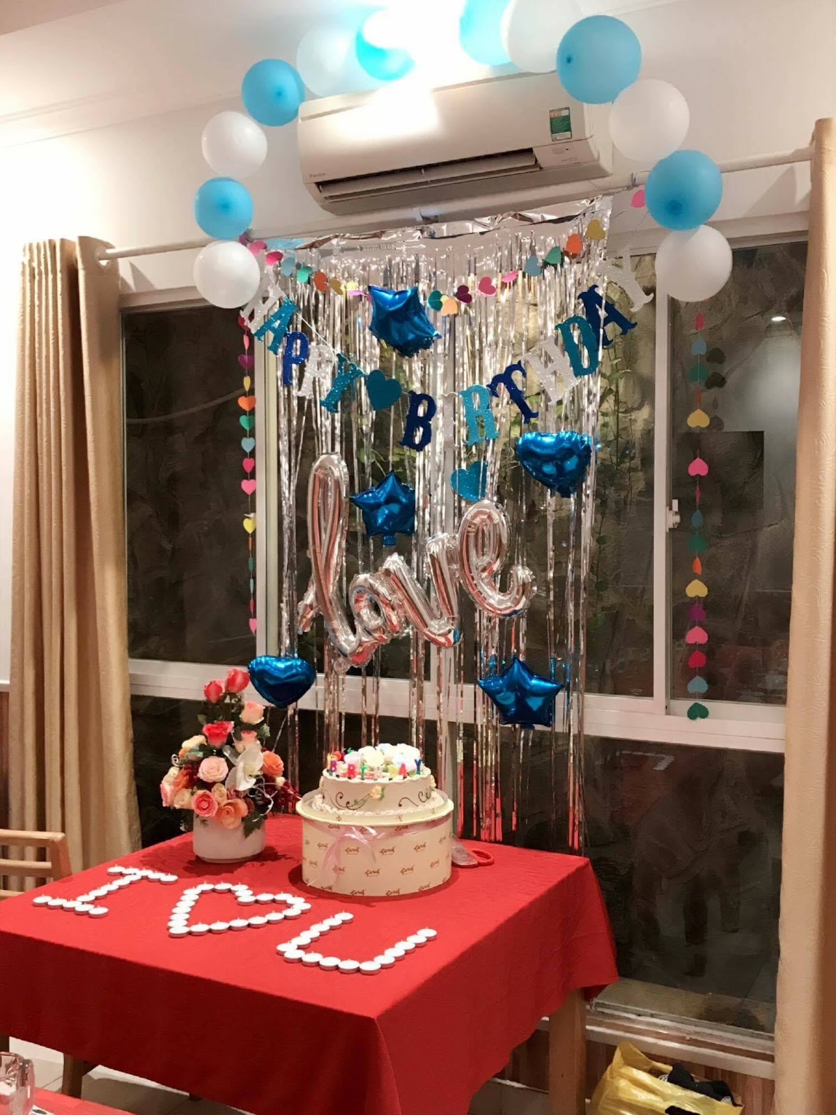Bóng sinh nhật tại Cầu Dền Bong sinh nhat tai Cau Den