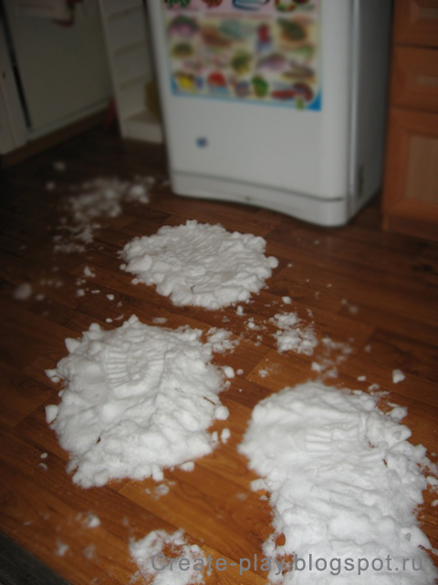 дед мороз приходит в дом. дед мороз и подарки под елкой. советы на новый год. к нам на ёлку ой-ой-ой дед мороз пришёл живой. стих деду морозу на новый год.