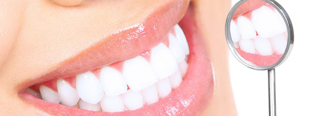  Kebiasaan kebiasaan tertentu sanggup mengakibatkan warna putih alami gigi memudar Inilah Cara Alami Agar Gigi Putih Berseri dengan Stroberi