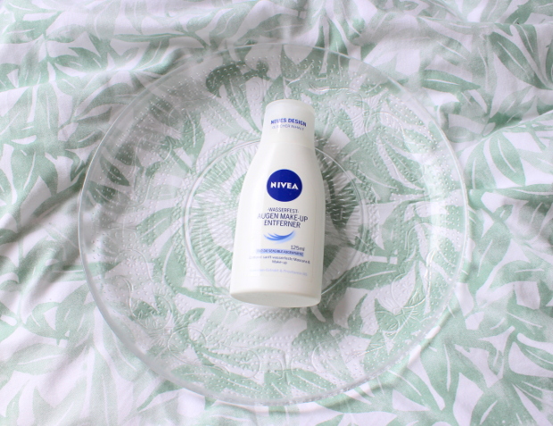2 Augen Makeup Entferner Produkte Im Vergleich Nivea Vs Balea Life Of Miss G