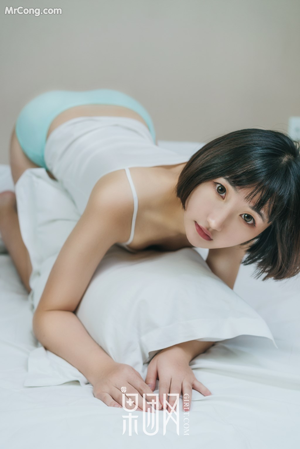 GIRLT No.083: Model 稻田 千 花 (56 photos)