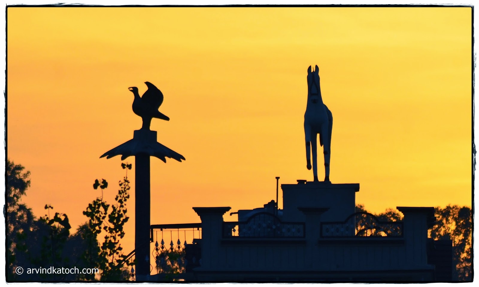 Statue, Eage, Horse, Home, Top, Punjab, Evening, Sunlight