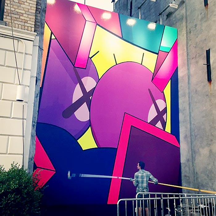 KAWS New Mural In Brooklyn, New York City – StreetArtNews