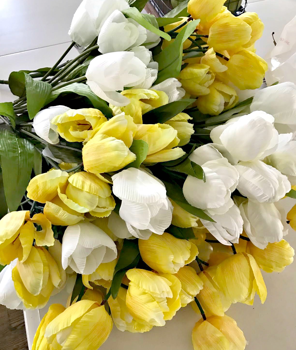 How to Make a Quick DIY Spring Tulip Wreath Thrifty Decor Chick