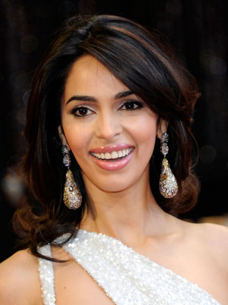 Hot Mallika Sherawat on red carpet at Oscars