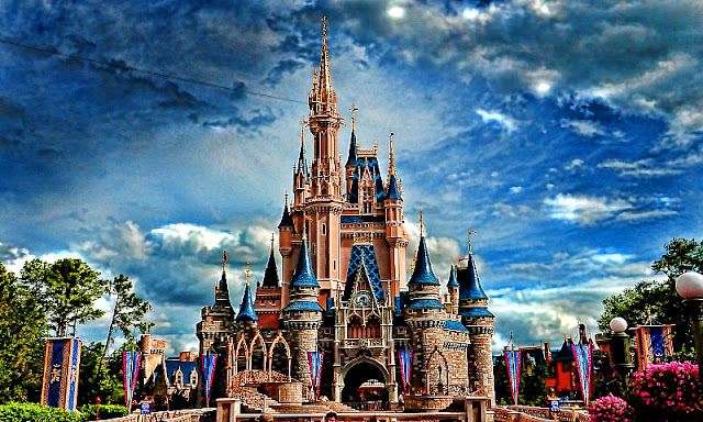 download besplatne slike za mobitele Pepeljuga dvorac Disney crtani filmovi