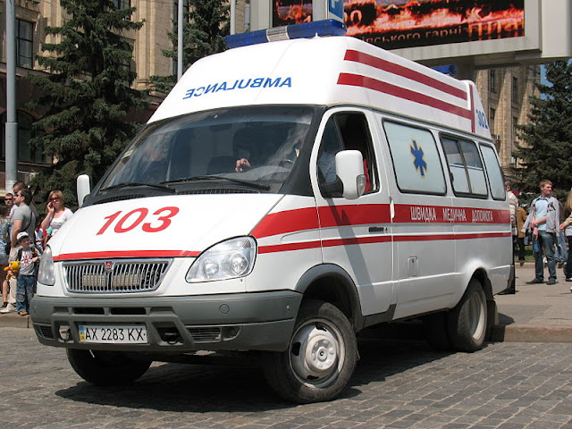 Gambar Mobil Ambulance 20