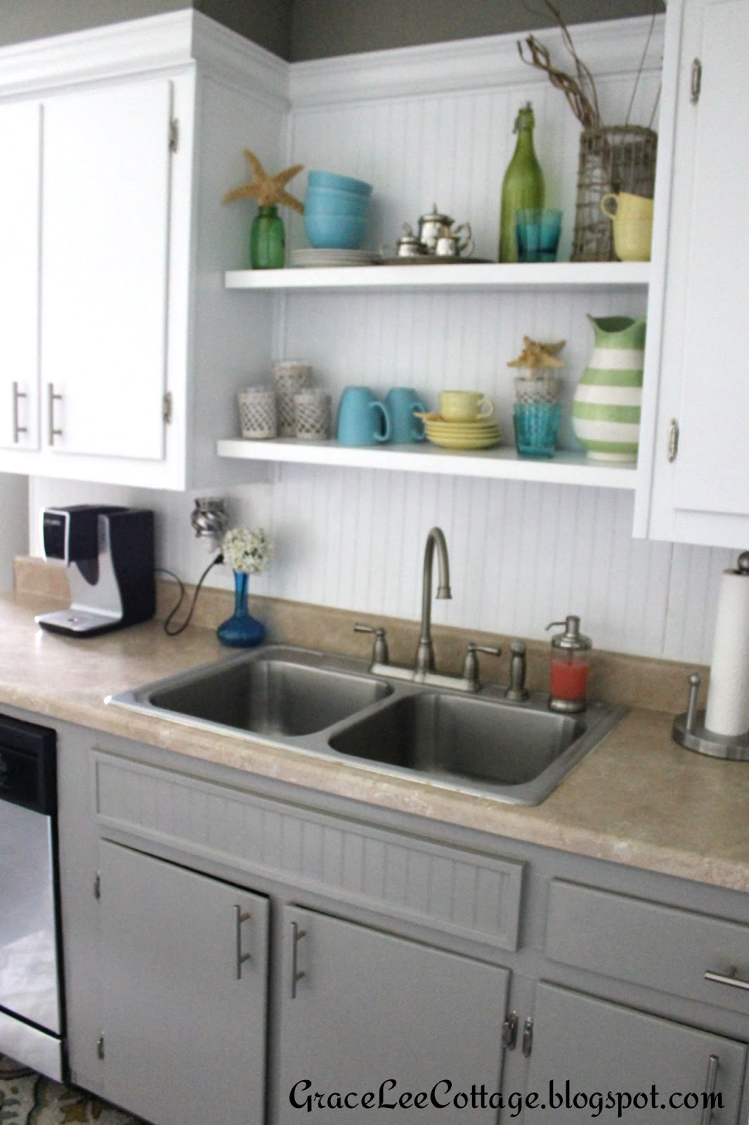 Grace Lee Cottage: Updating old kitchen cabinets