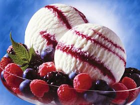 icecream-with-strawberry-image
