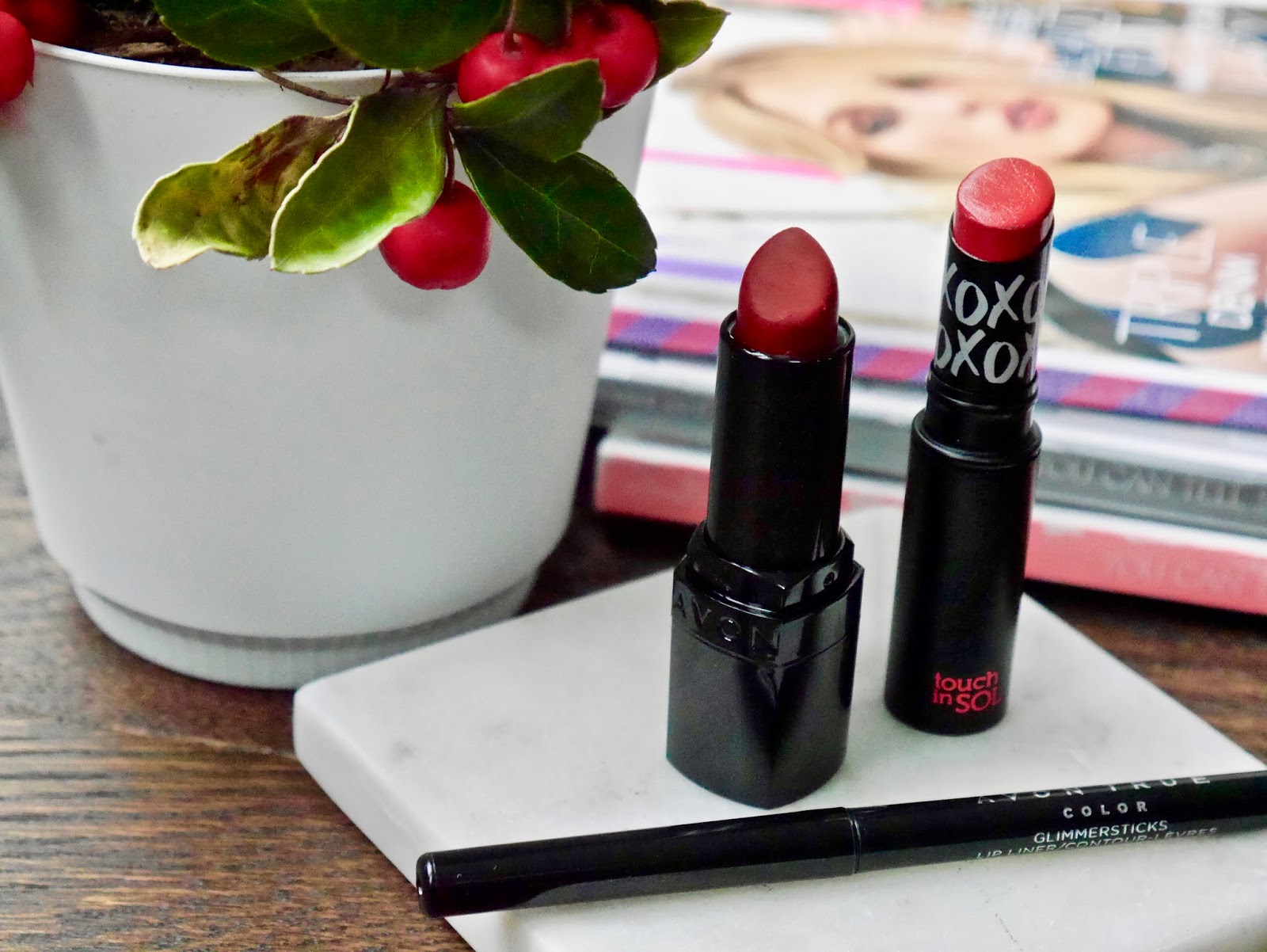 Canadian Beauty, Sephora, Lipstick, Red lips, Red lipstick, red, lip liner, hydrating glossy lips